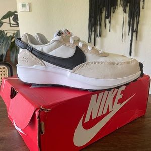Nike Waffle Debut